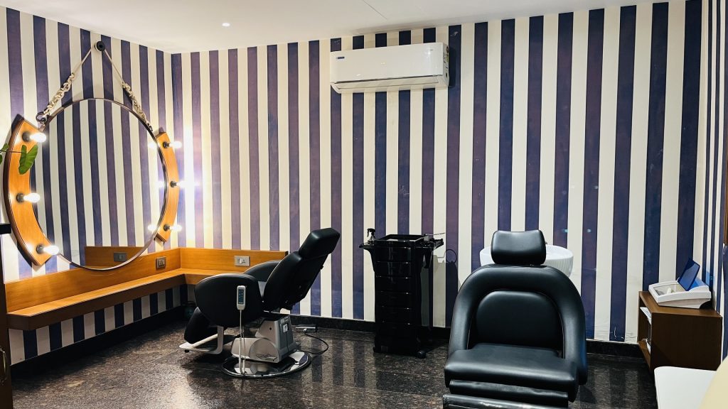 Amenities - salon